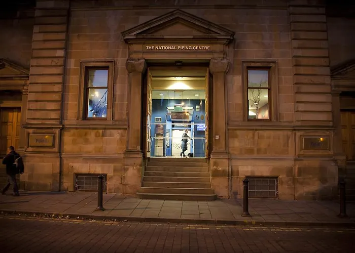 The Pipers' Tryst Hotel