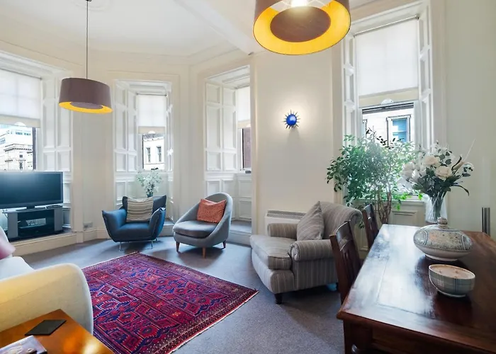 West George Street Apartment